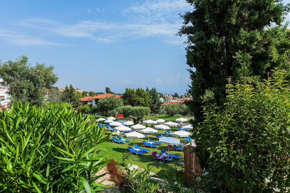 Фото Kriopigi Beach Hotel