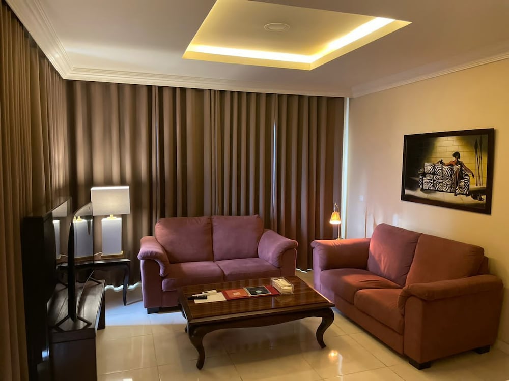 Фото Home Suites Boutique Hotel