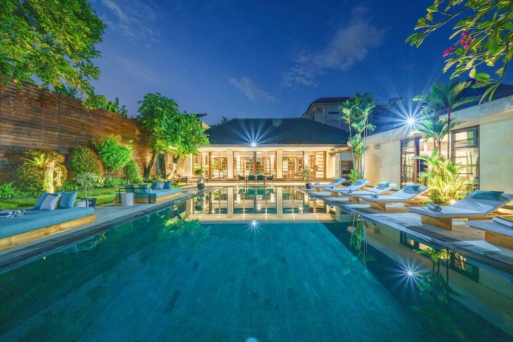 Фото Villa Karishma