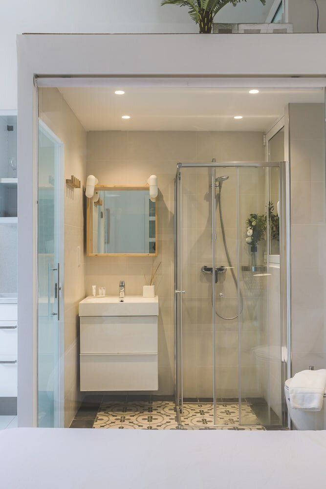 Фото Two Pillows Boutique Hostel