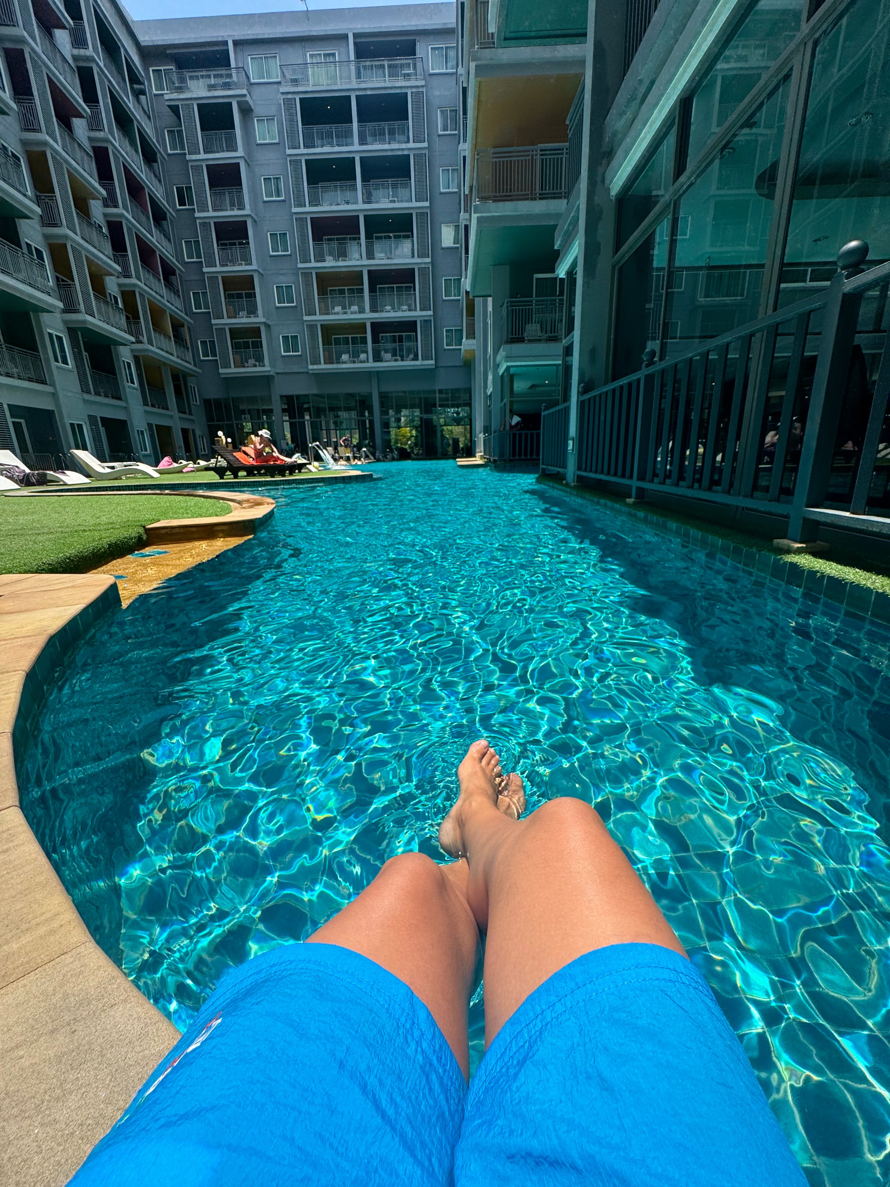 Фото Elite Suites Hotel Patong