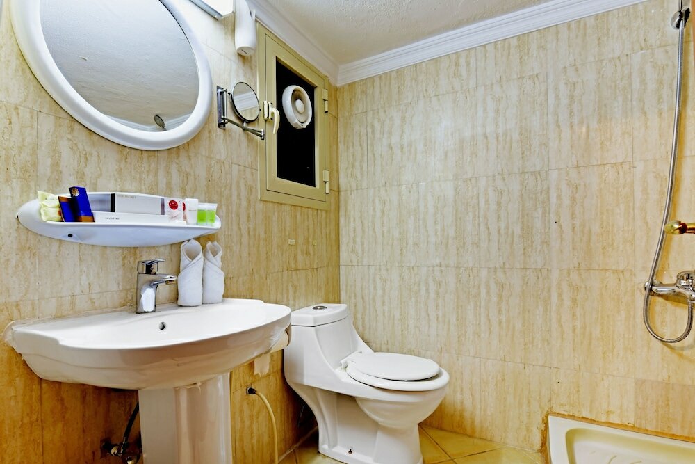 Фото Oyo 125 Moon Plaza Hotel