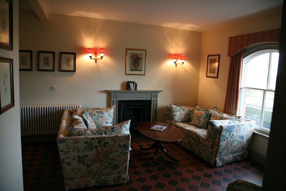 Фото Thornton Manor Estates