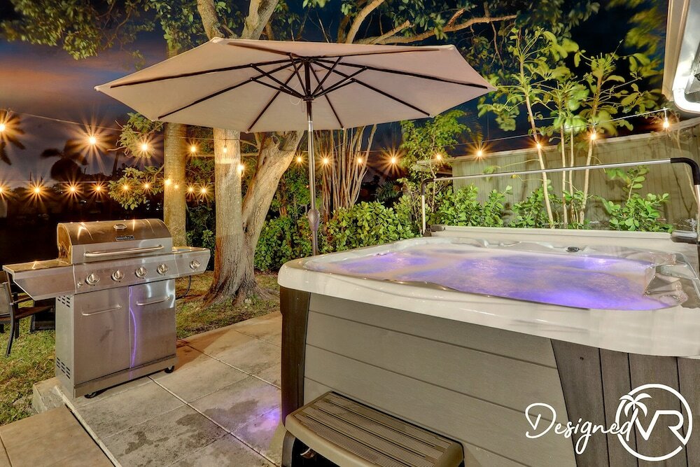 Фото Waterfront Newly Renovated 4 Br Home