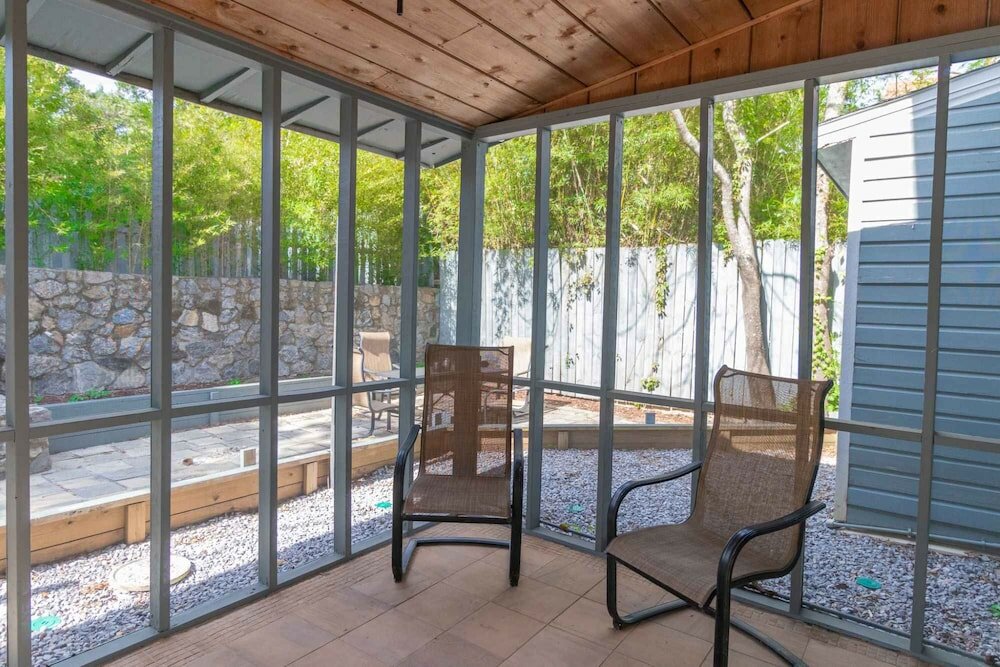 Фото The Iconic Palafox Palace