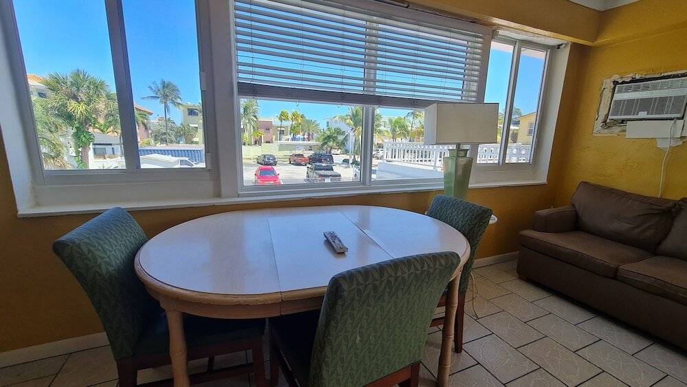 Фото Pousada Suites