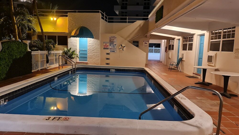 Фото Pousada Suites