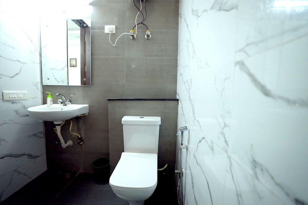 Фото Gupta Residency