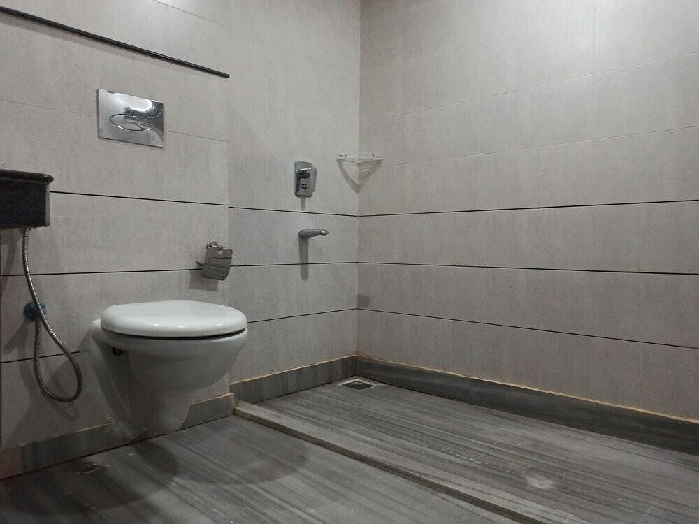 Фото Hotel Autumn Crocus - A Boutique Hotel