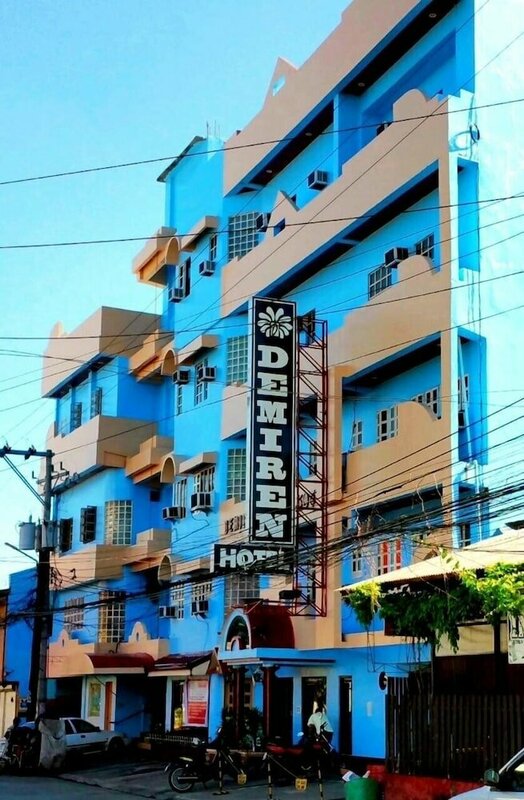 Гостиница Demiren Hotel and Restaurant в Кагаян-де-Оро