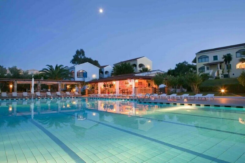 Гостиница Govino Bay Luxury Beach Loft Apartment в Керкире