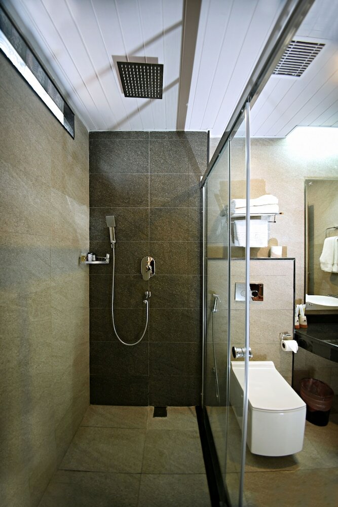 Фото Everest Boutique Hotel