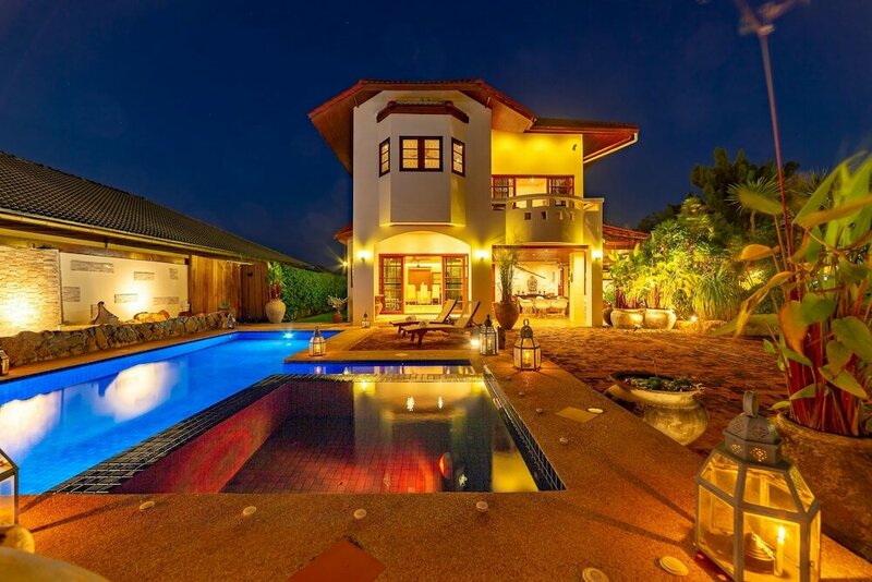 Гостиница Tropical 6 Bedroom Villa Sanctuary в Хуахине