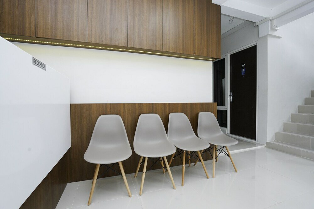 Фото Oyo 1985 F7 Residence