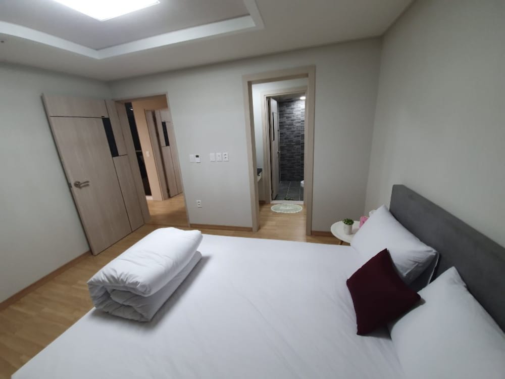 Фото Vallas House 1301