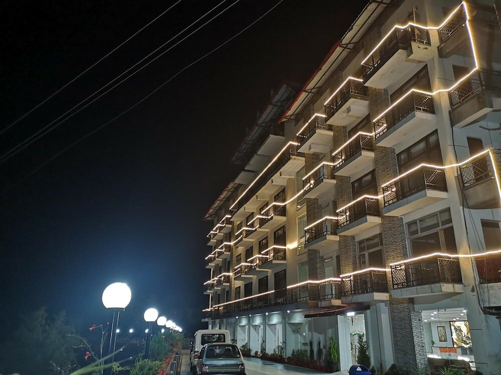 Фото Dal Lake Resort