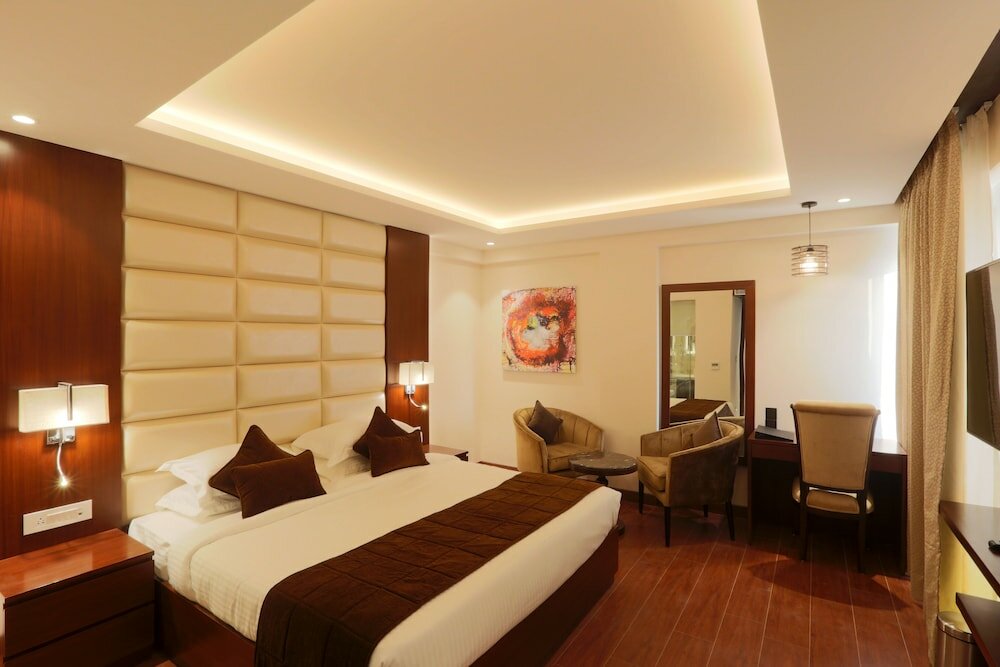Фото Fairyland Clarks Inn Bhopal