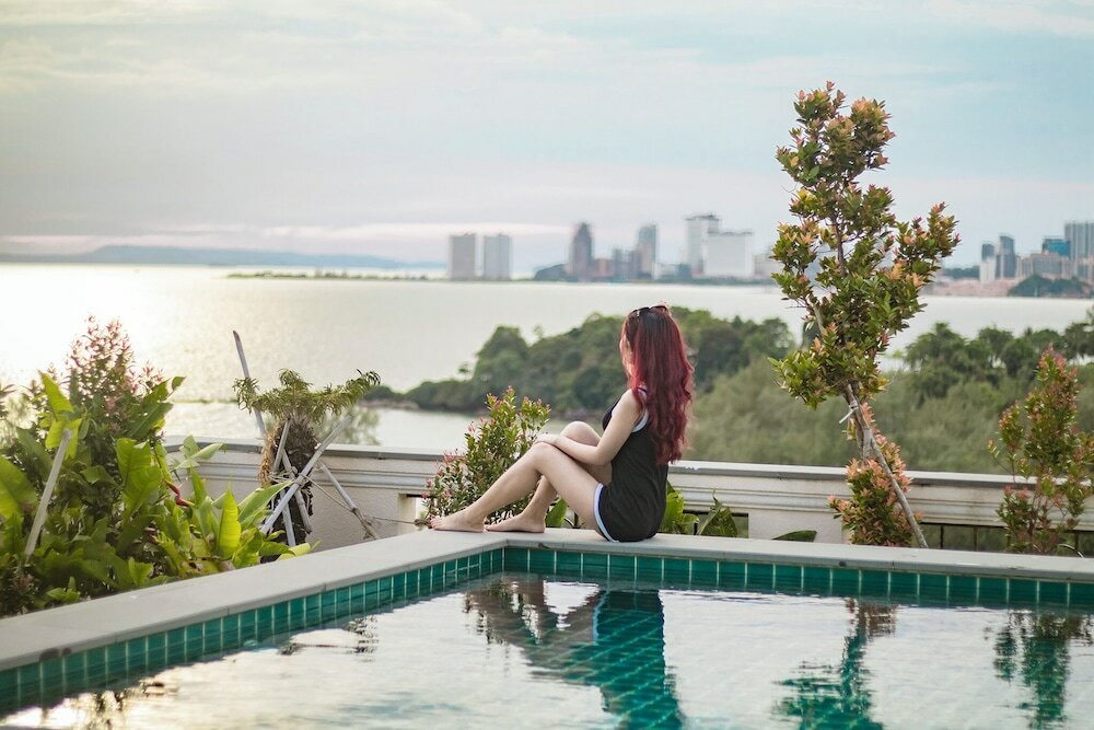 Фото Sea Breeze Hotel & Villa