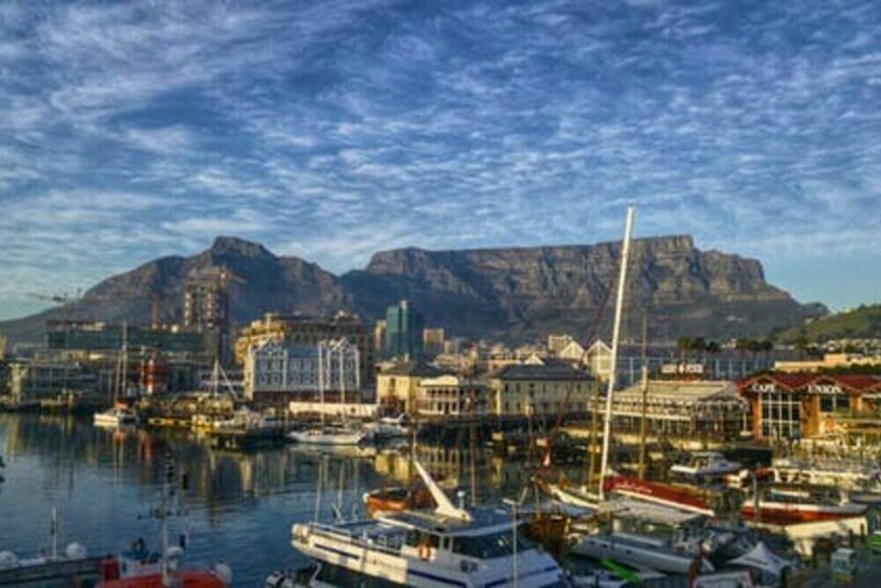 Гостиница Centrally Located 2 Bedroom Apartment in Cape Town в Кейптауне