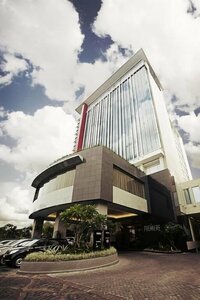 Гостиница The Premiere Pekanbaru в Паканбару