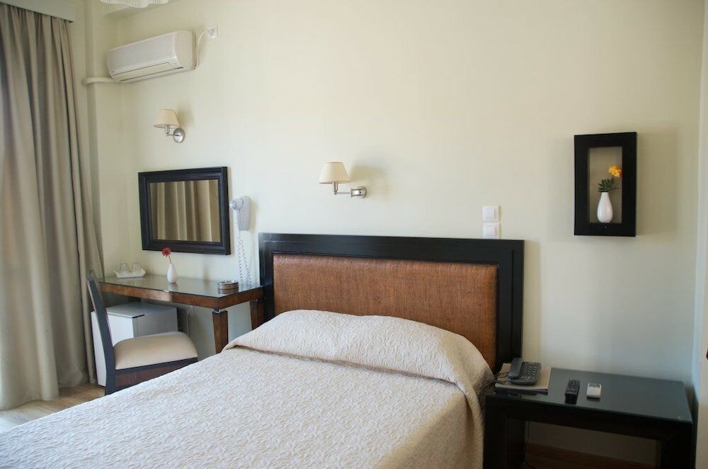 Фото Hotel Karthea