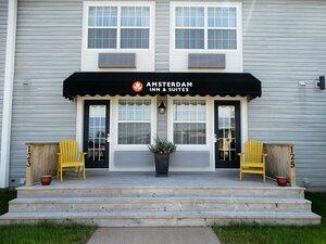 Гостиница Amsterdam Inn & Suites Moncton