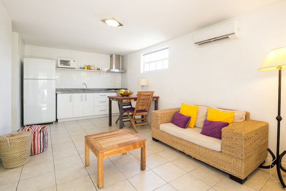 Фото Pauline's Apartments Aruba