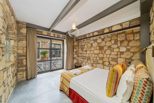 Апартаменты Amazing Hotel Room Near Hadrian s Gate в Турции