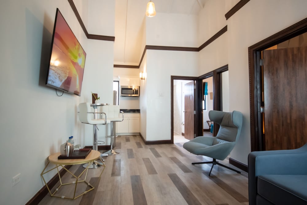 Фото Sago Palm Hotel