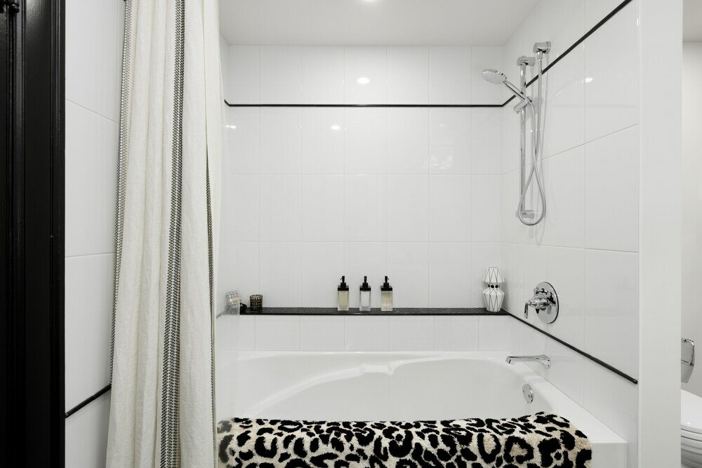 Фото 522 Vancouver Avenue