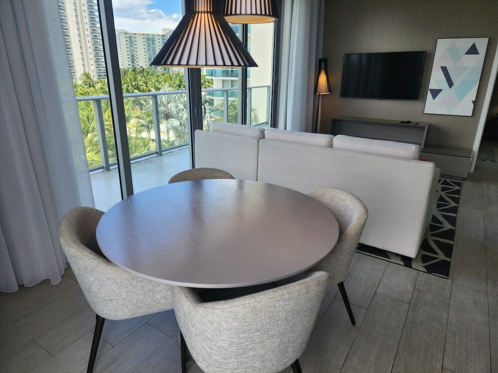 Фото Hh Exclusive Condos by Cielo Stays