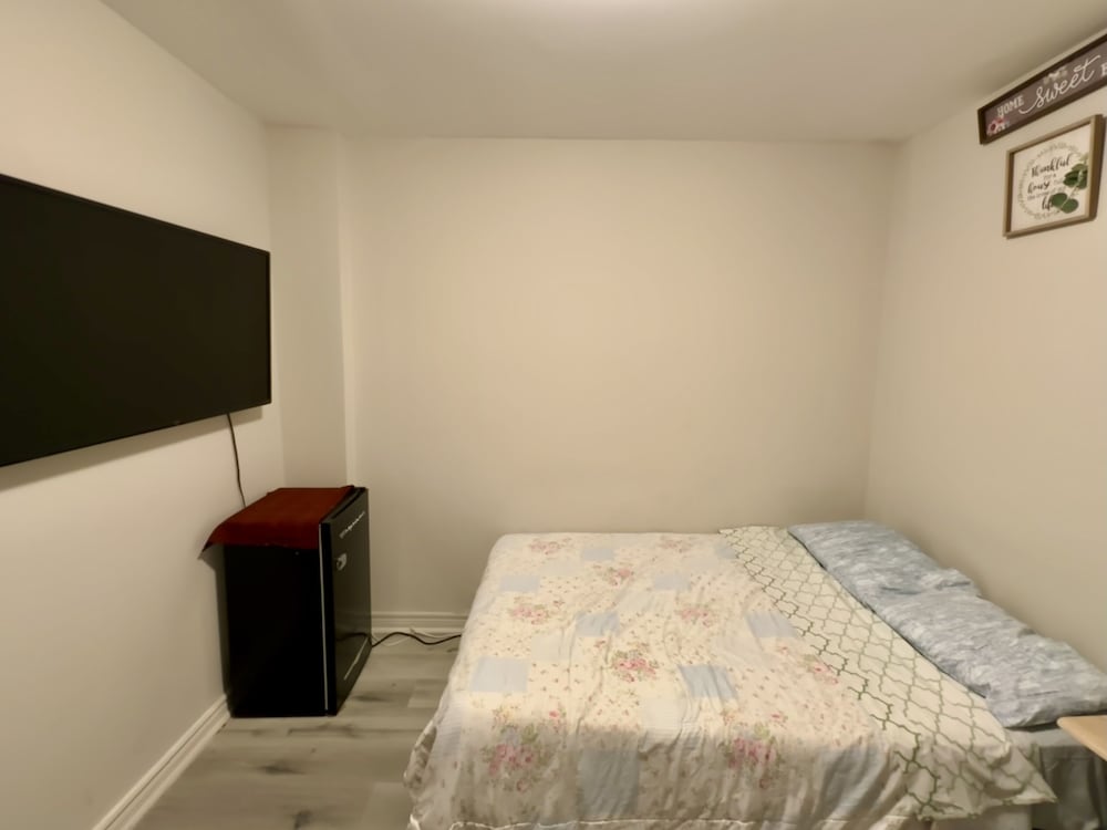 Фото Toronto Furnished Rooms