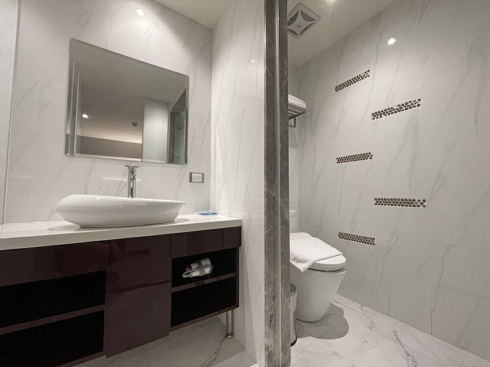 Фото Check inn Taichung Qinghai