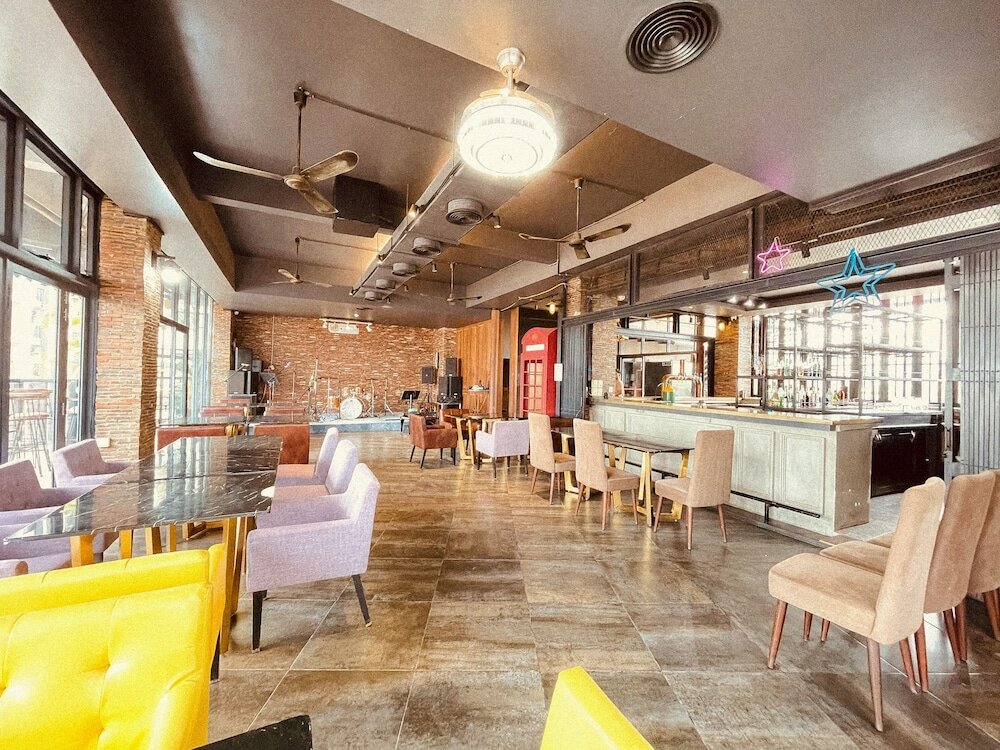 Фото The H Hotel Phnom Penh