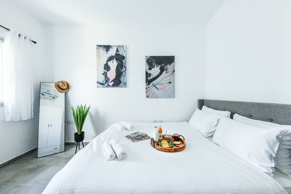Фото Luxe Apt in Top Tel Aviv Neighborhood