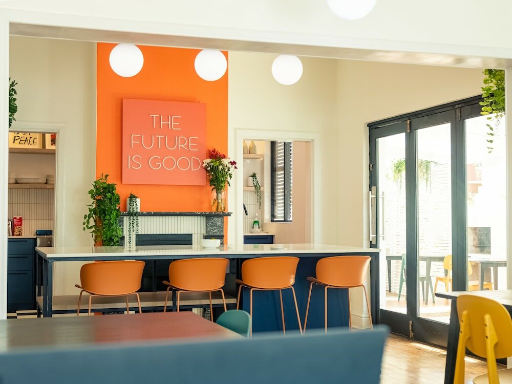 Фото Neighbourgood Hill