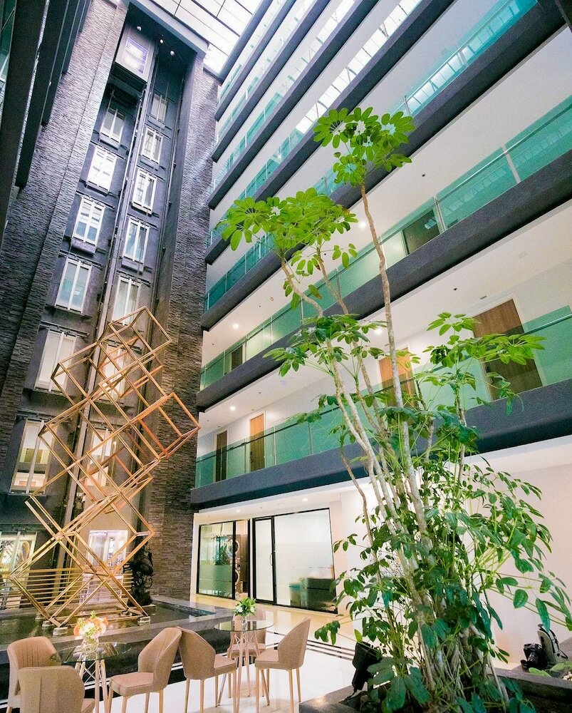 Фото The Heaven at Star Hill Condo