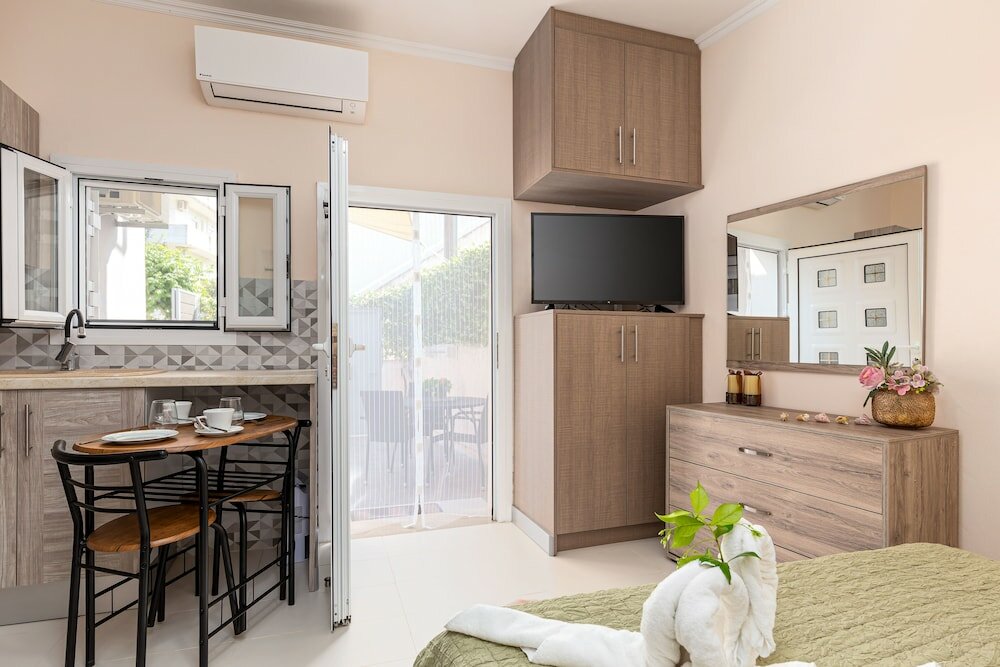 Фото Fouki Studio lovely Ipsos beach getaway