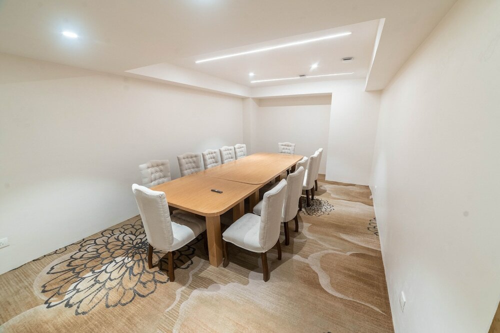 Фото Square hotel