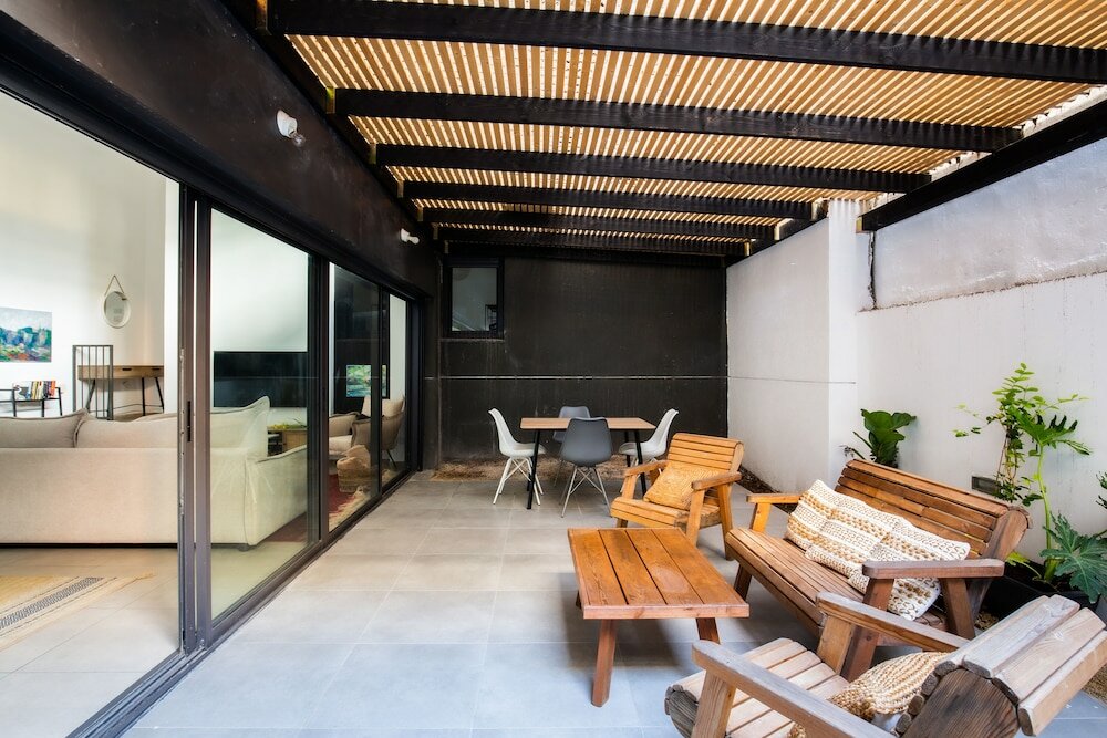 Фото Cozy 2bdr with Parking