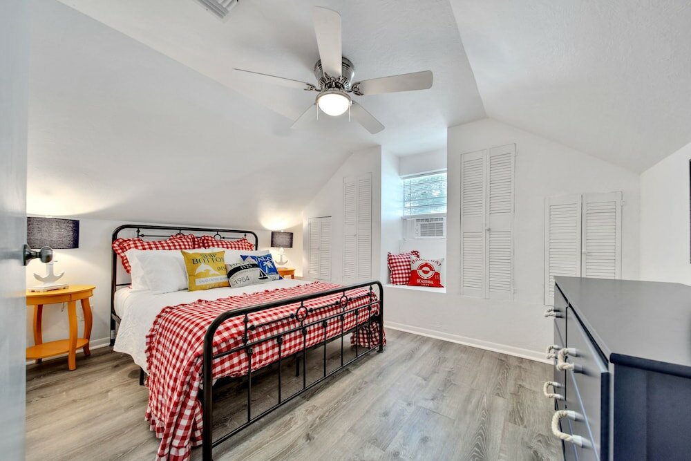 Фото The Bikini Bungalow