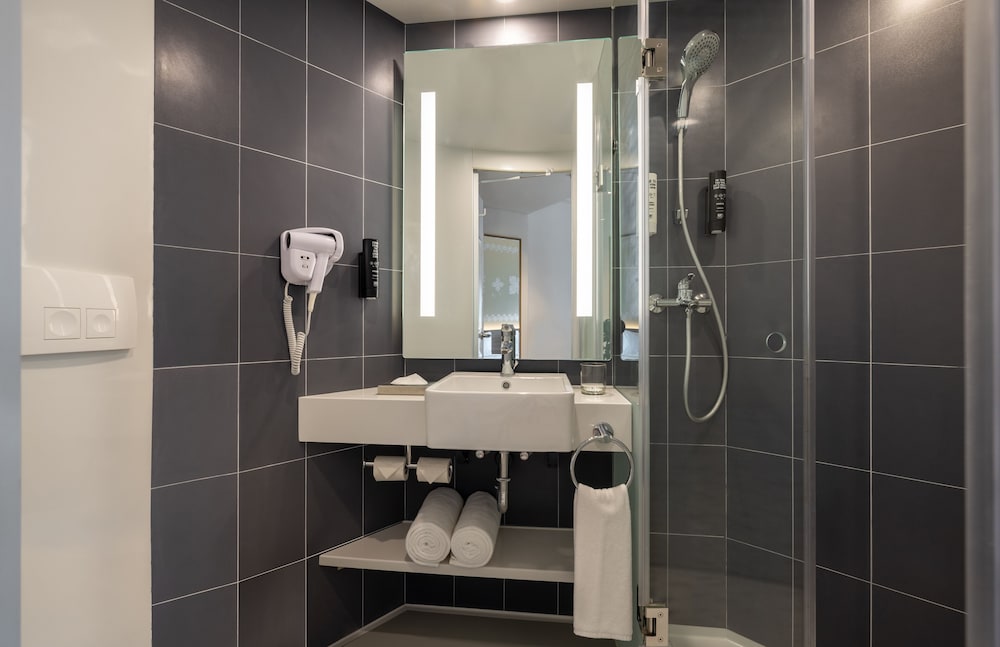 Фото Ibis Thane