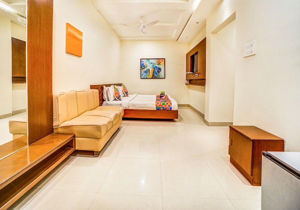 Фото Fabhotel Loharkar