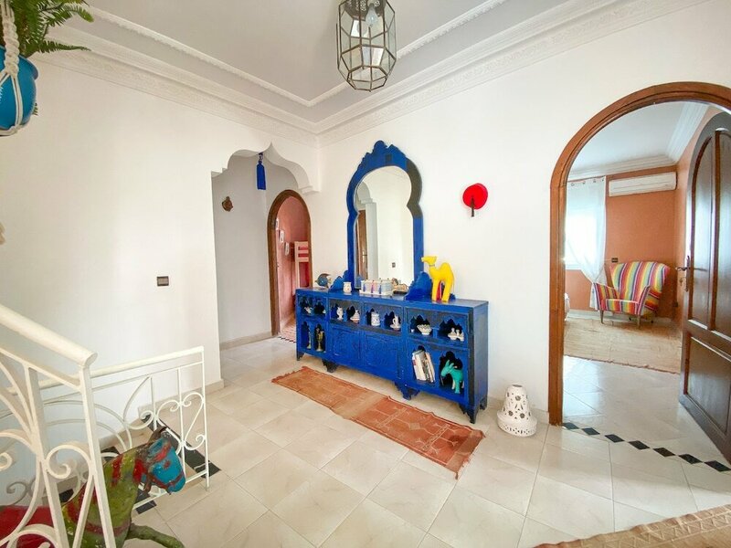 Гостиница Luxury Villa Avec Jacuzzi Sidi Bouzid в Эль-Джадида