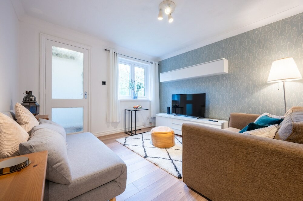 Фото Llansannor Drive by Tŷ Sa - Free Parking