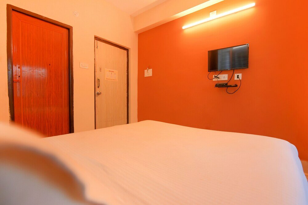 Фото Fabhotel Ashraya Inn