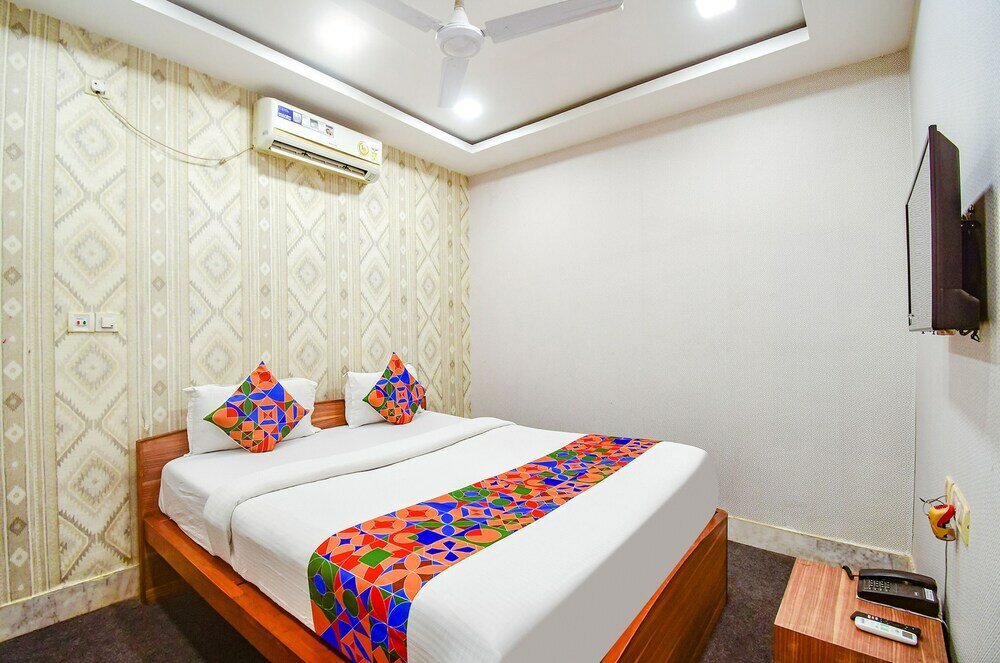 Фото Fabhotel Saltlake Regency