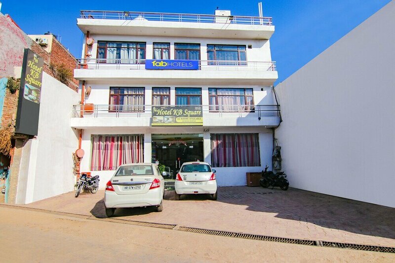 Гостиница Fabhotel Kb Square в Чандигархе