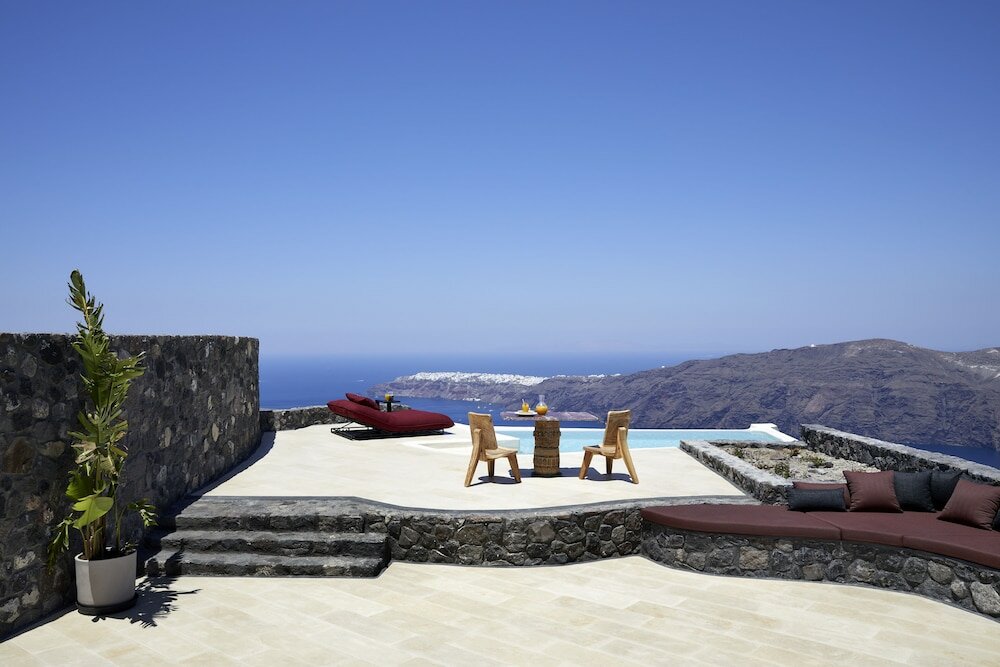 Фото White Pearl Cavalieri - Adults Only