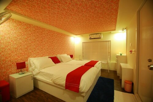Гостиница Premium Luxury Houseboat